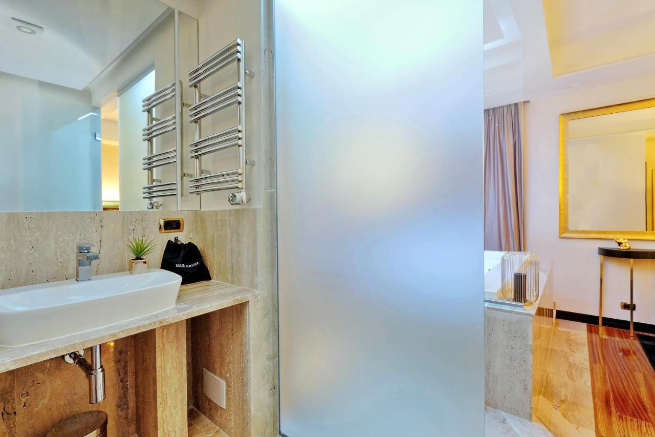 สแปนิช ฮิลล์ คอลเลคชั่น - ลักชัวรี สวีท แอนด์ จากุซซี Hotel โรม ภายนอก รูปภาพ